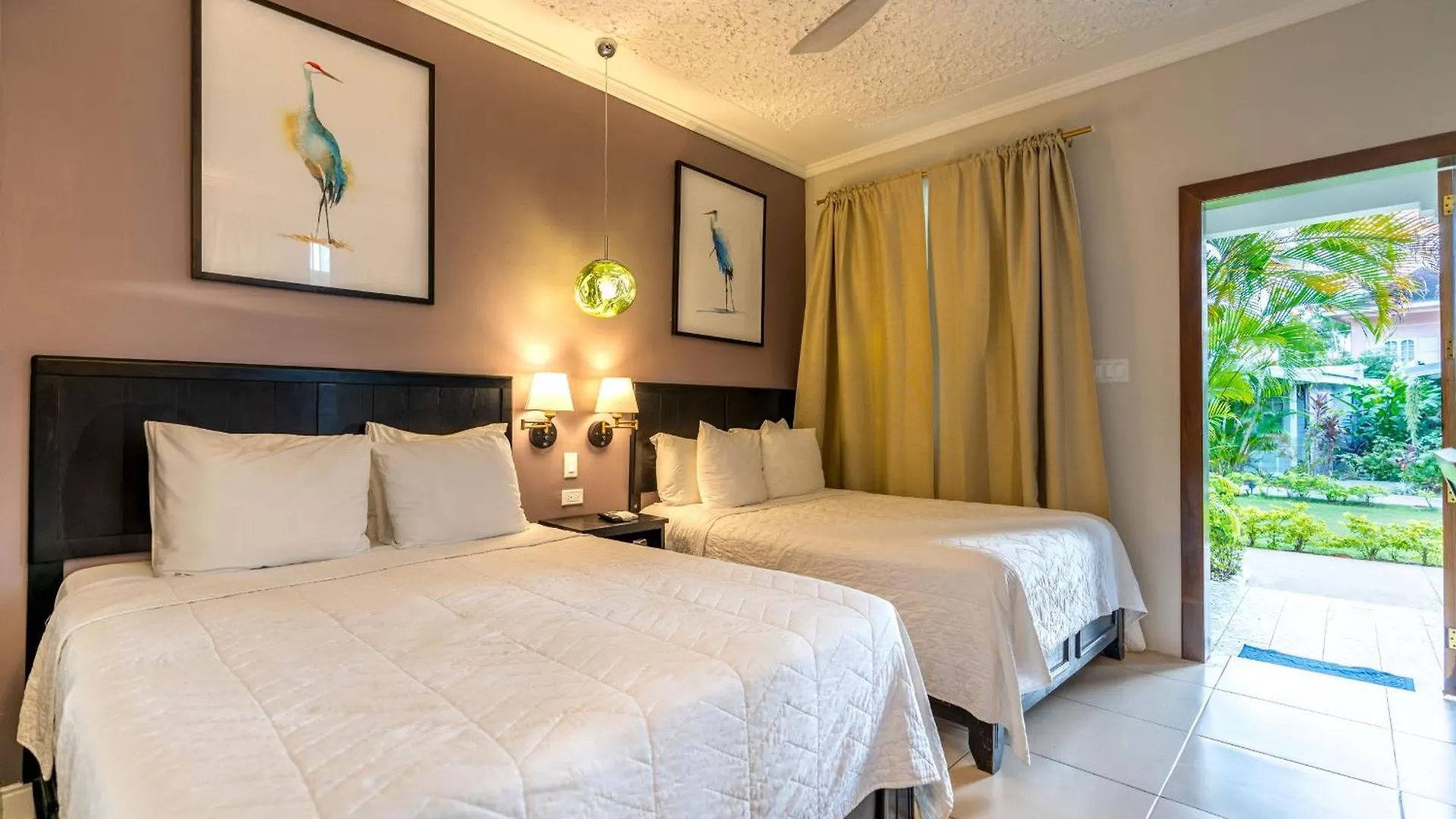 ***  Travellers Beach Resort Negril Jamaica