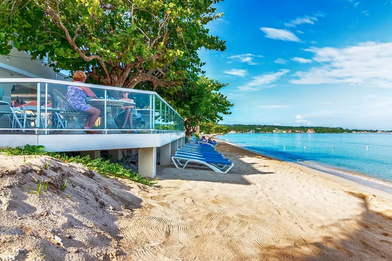 Travellers Beach Resort Negril